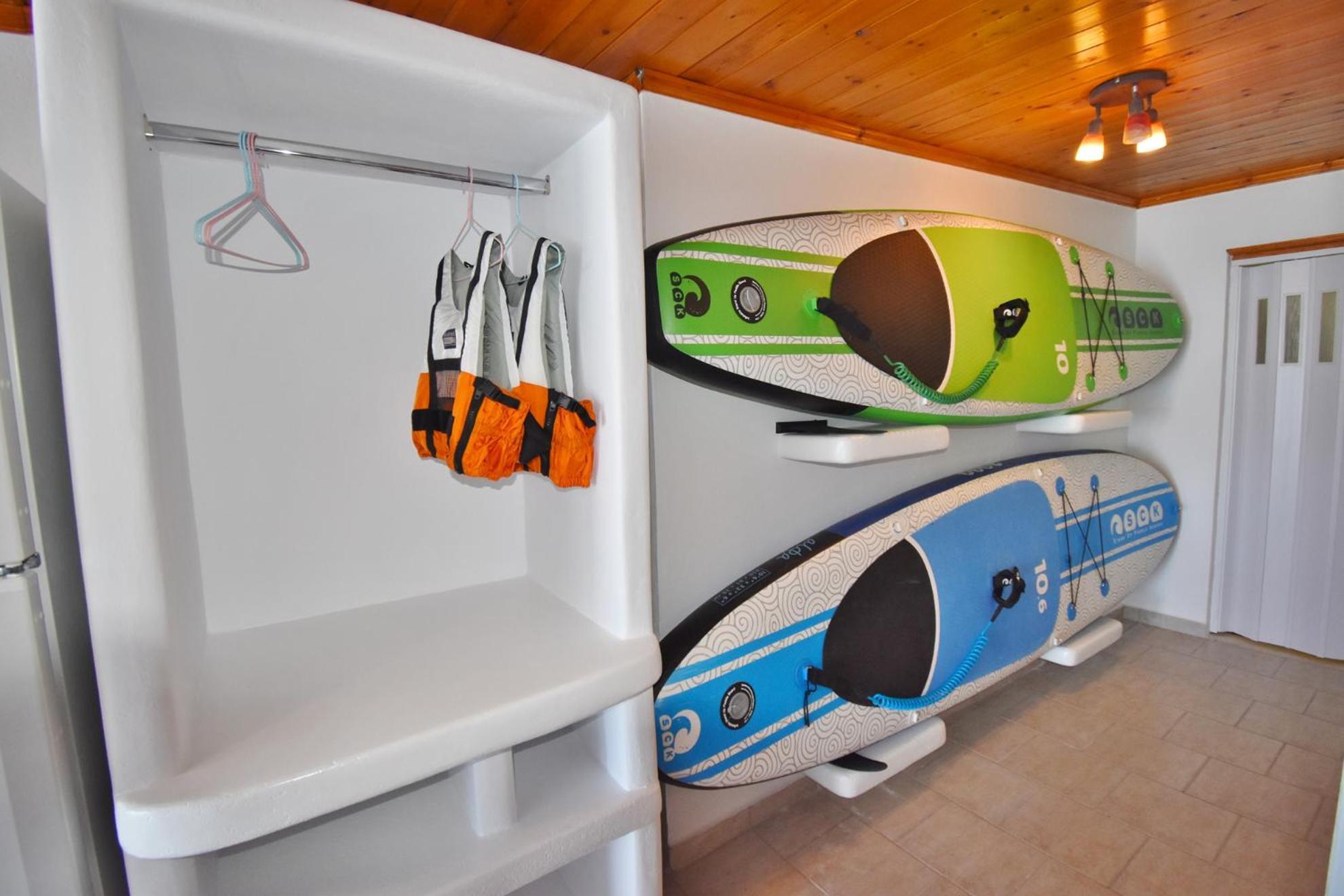 Blue Mare Apartments On The Beach Firopotamos Room photo