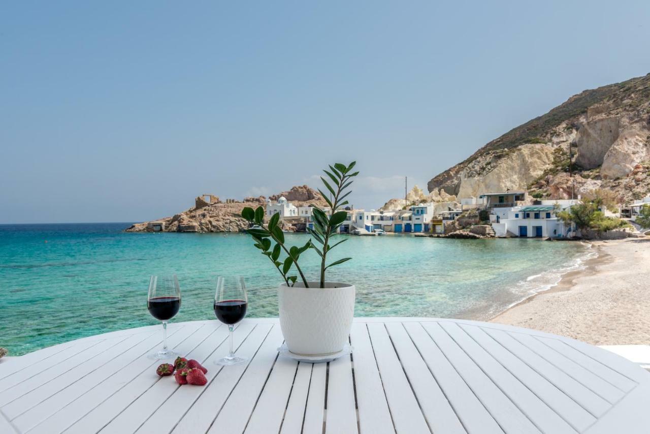 Blue Mare Apartments On The Beach Firopotamos Exterior photo